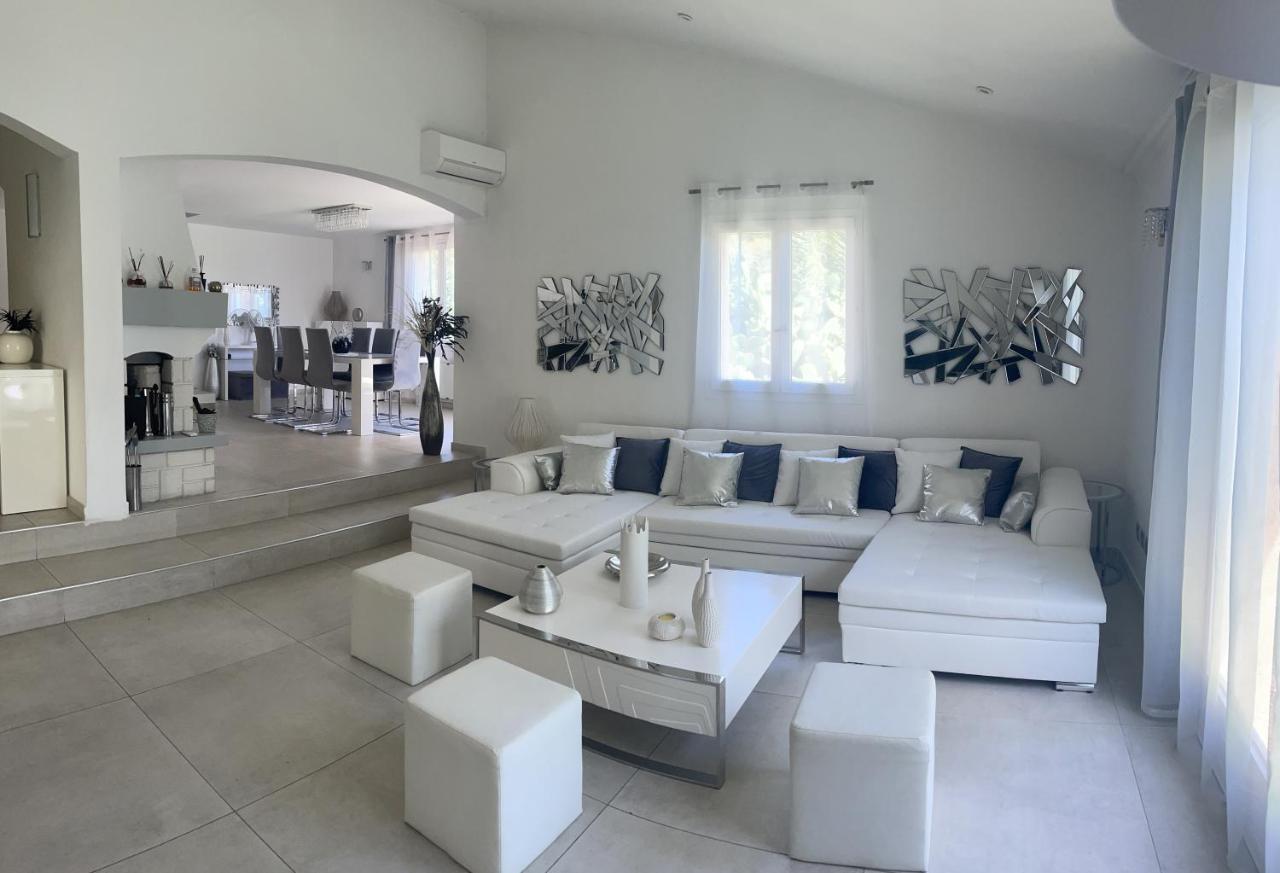 Villa Les Yuccas - Pool - Sea View كانيو سور مير المظهر الخارجي الصورة